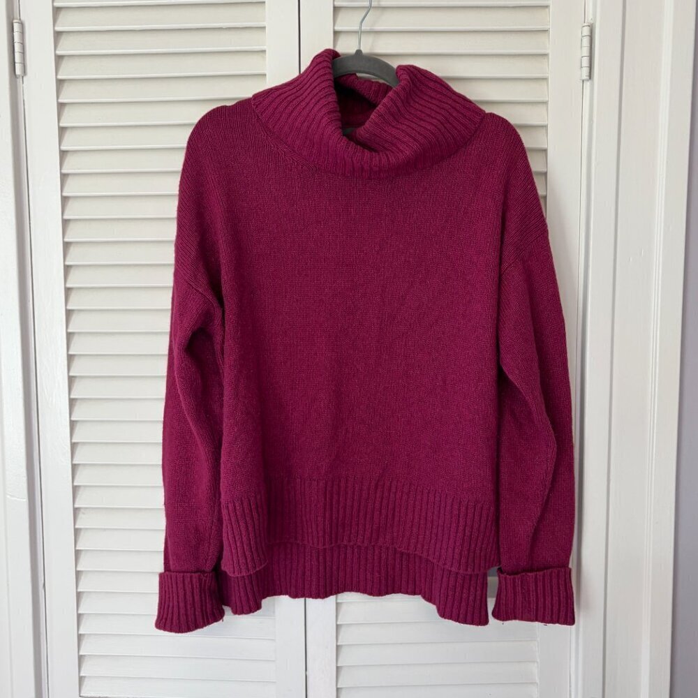 By Anthropologie Blair turtleneck tunic sweater small pink berry oversized - Picture 4 of 13